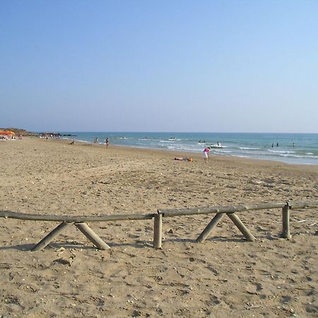 לינה וארוחת בוקר סנטה קרוצ'ה קמרינה Kamarina Land מראה חיצוני תמונה