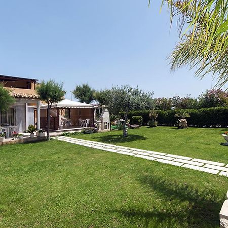 לינה וארוחת בוקר סנטה קרוצ'ה קמרינה Kamarina Land מראה חיצוני תמונה