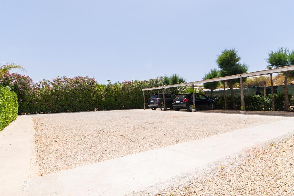 לינה וארוחת בוקר סנטה קרוצ'ה קמרינה Kamarina Land מראה חיצוני תמונה